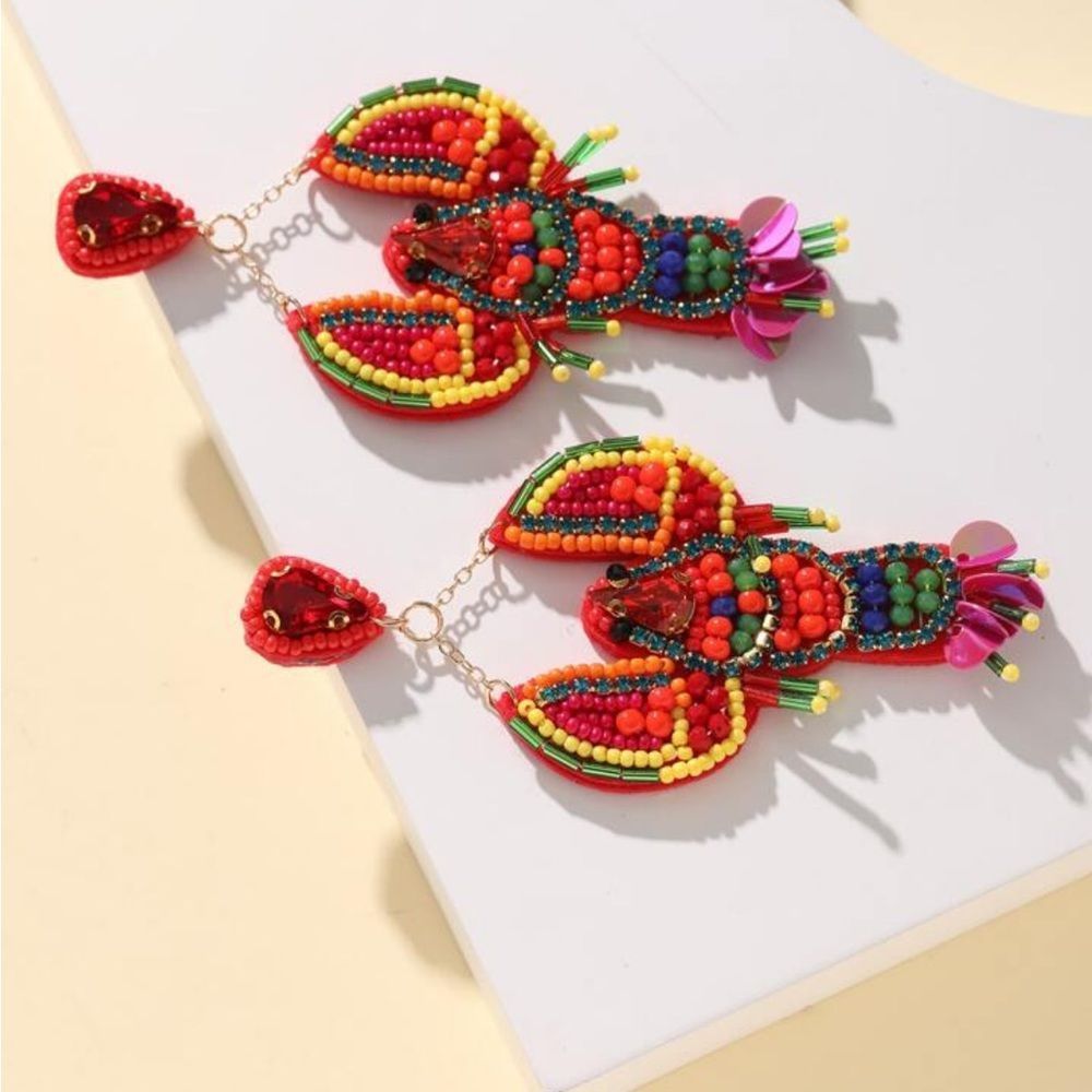 NEW Lobster Shaped Pendant Earrings - Picture 2 of 3